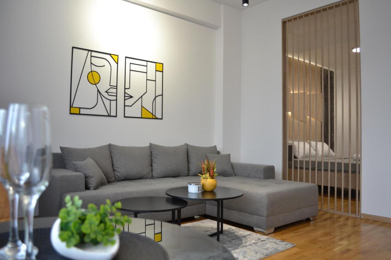 Elite Central Suites Skopje Buitenkant foto